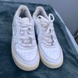 Nike Airforces white/yellow 6.5 good condition the color change